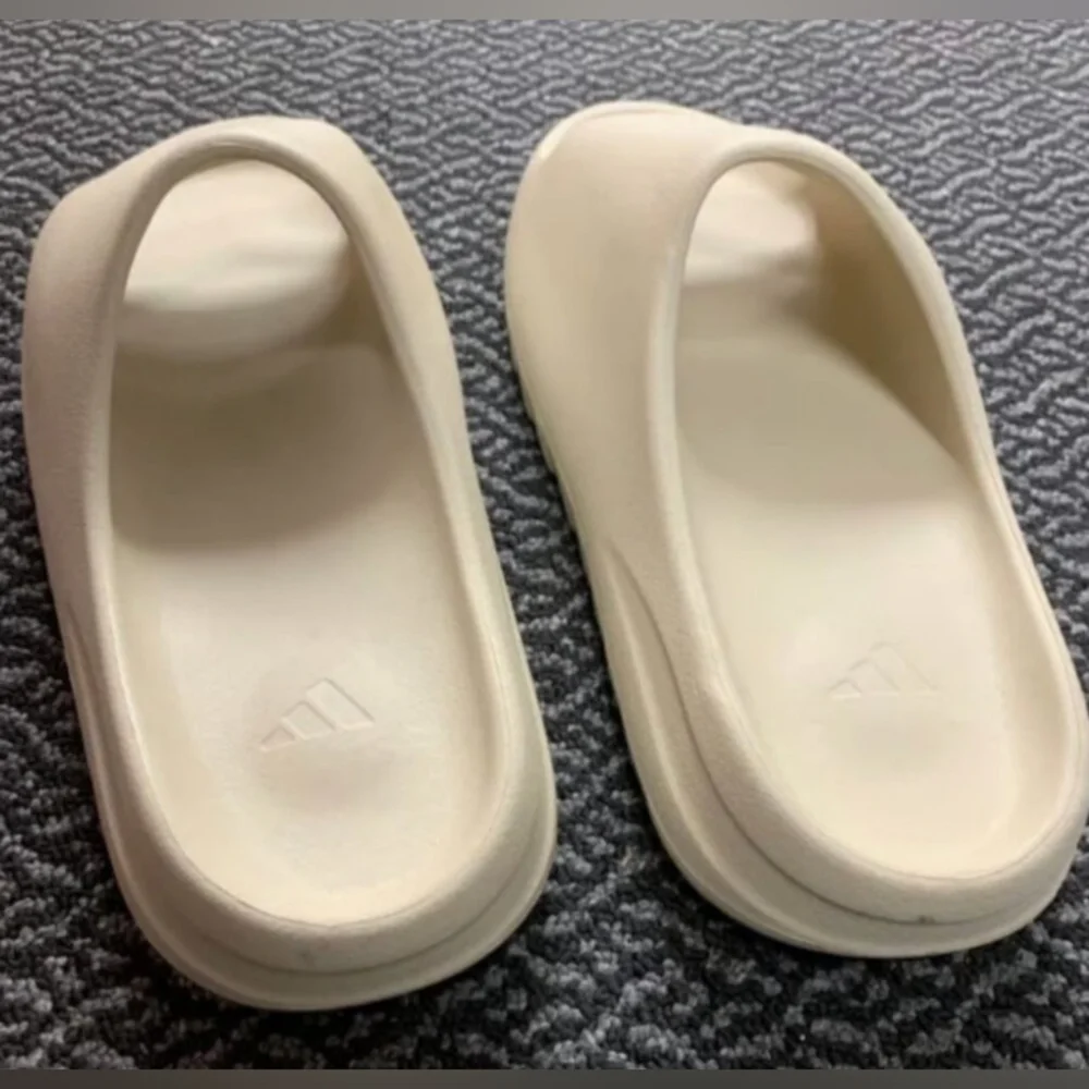 Adidas Yeezy Slide Bone | Size 5 | Brand New (No Box)